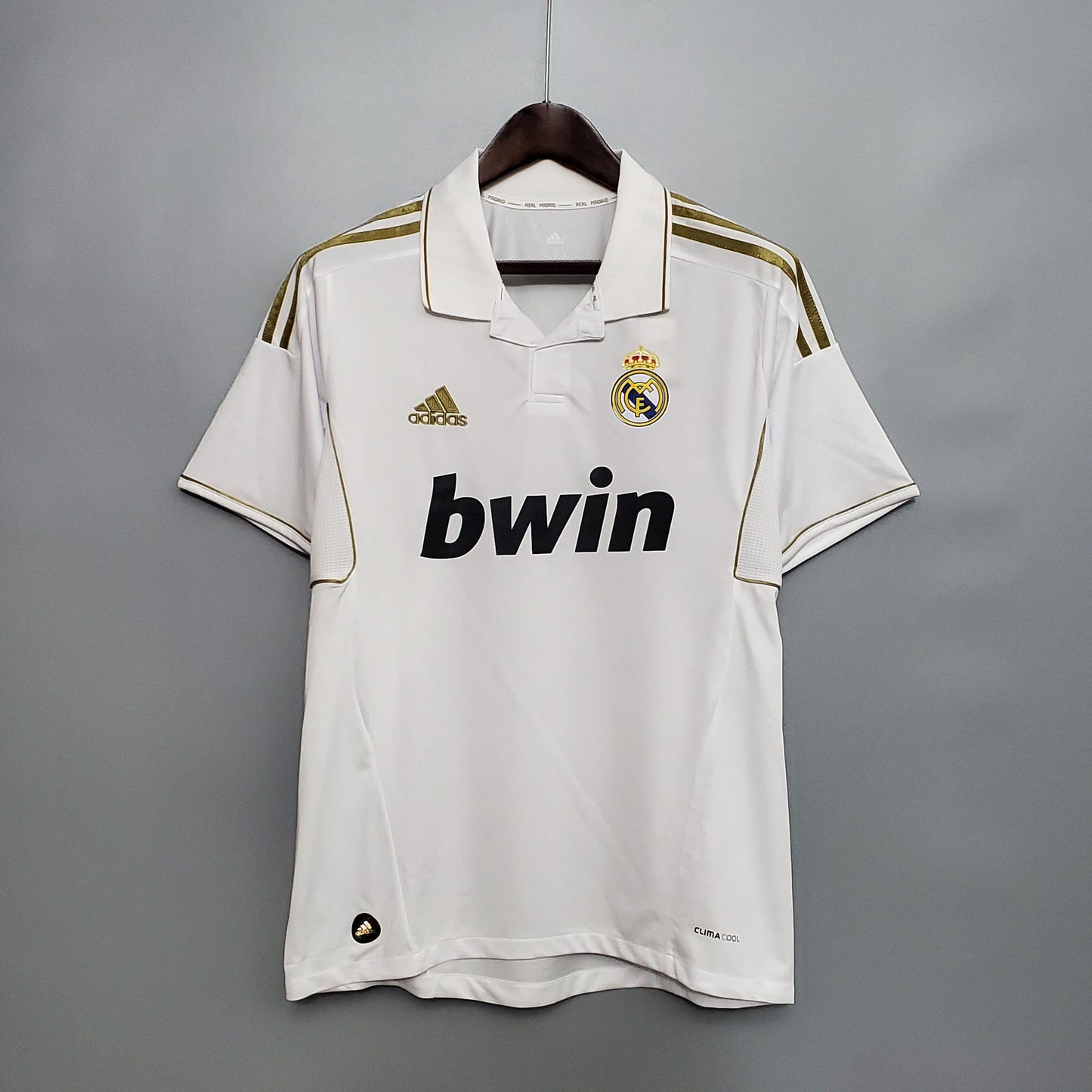 Camisola Real Madrid Retro Principal 2011/12 - imagem 1
