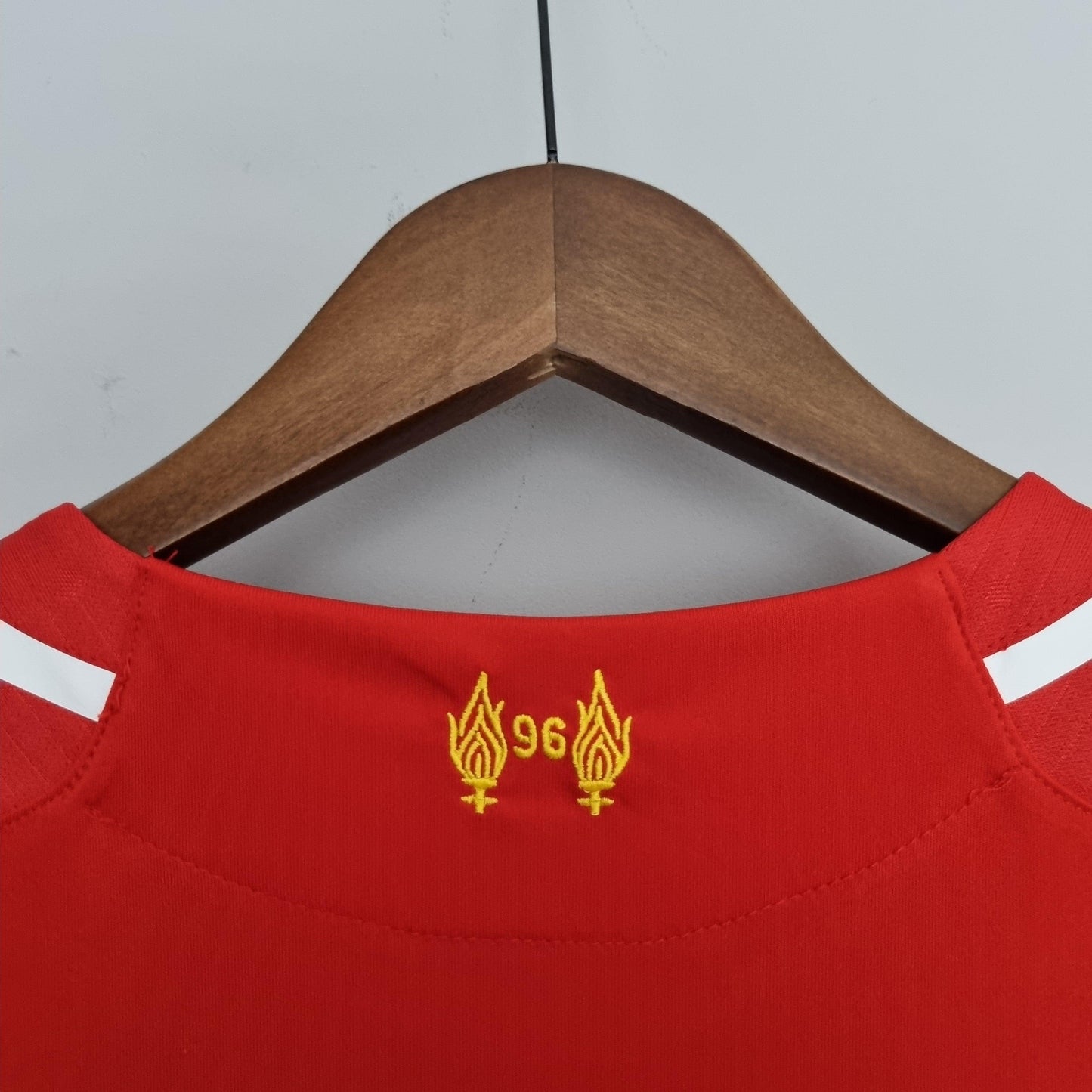 LIVERPOOL I 14/15 HOMBRE (RETRO) - imagem 8