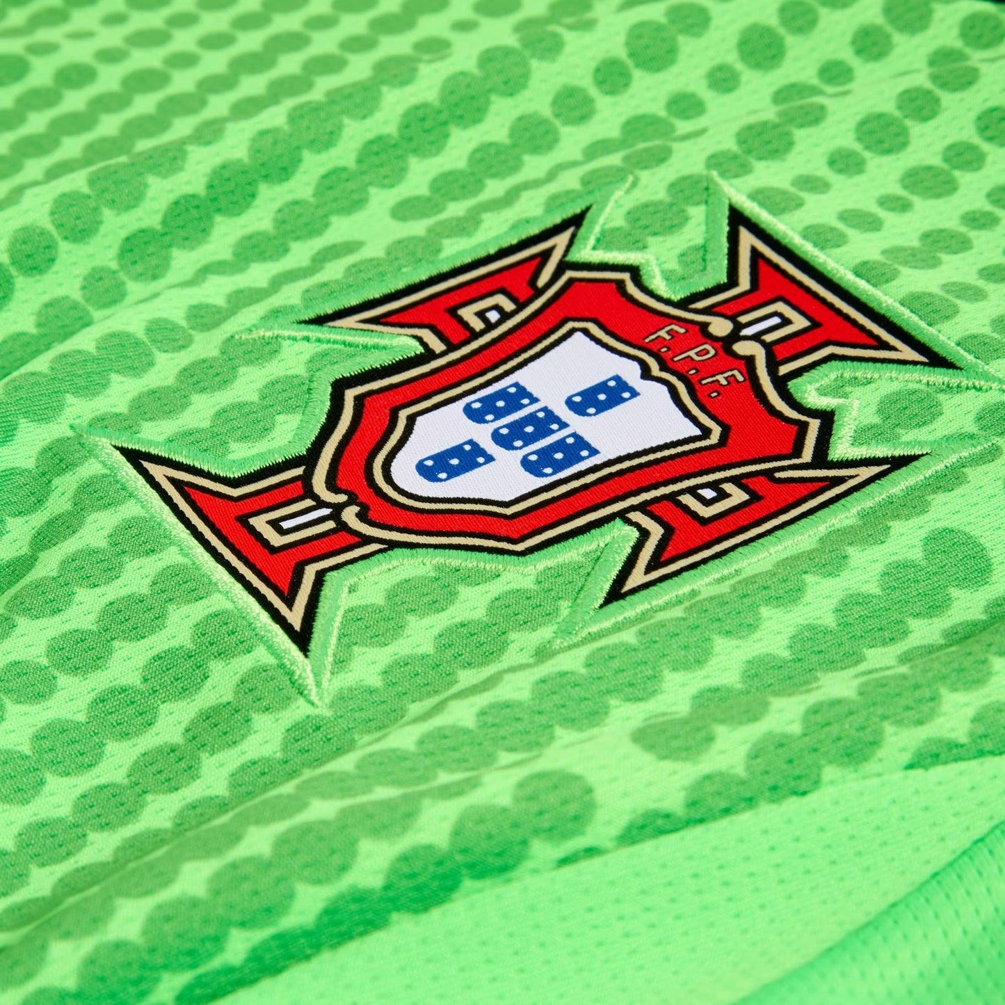 Camisola Portugal Guarda Redes Verde - 2025 - imagem 4