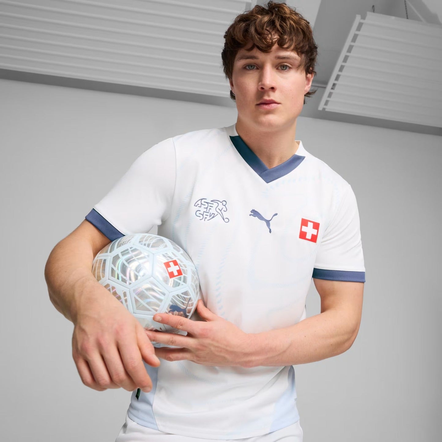 Camisola Suíça Alternativa 2025/26 PUMA - imagem 5