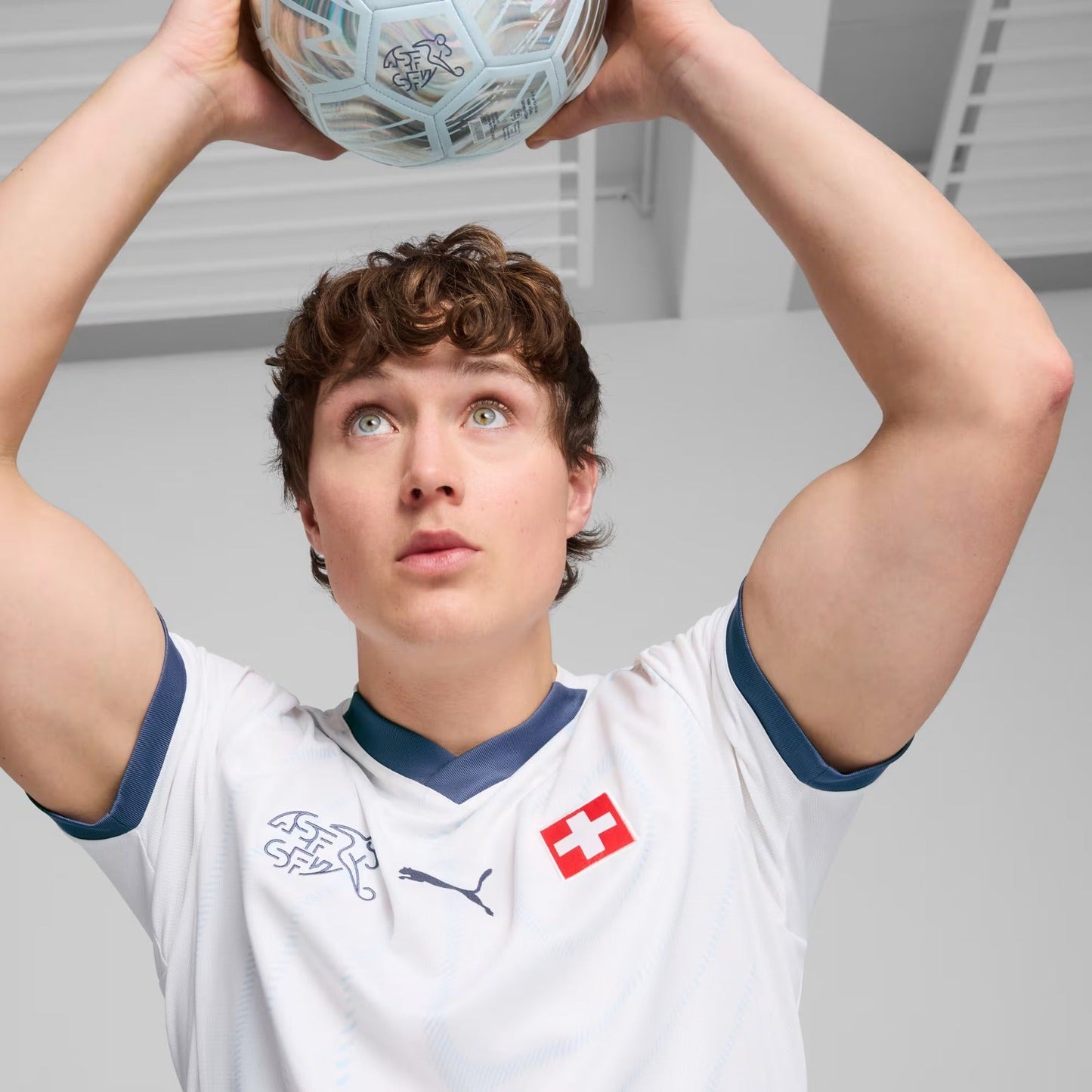 Camisola Suíça Alternativa 2025/26 PUMA - imagem 4