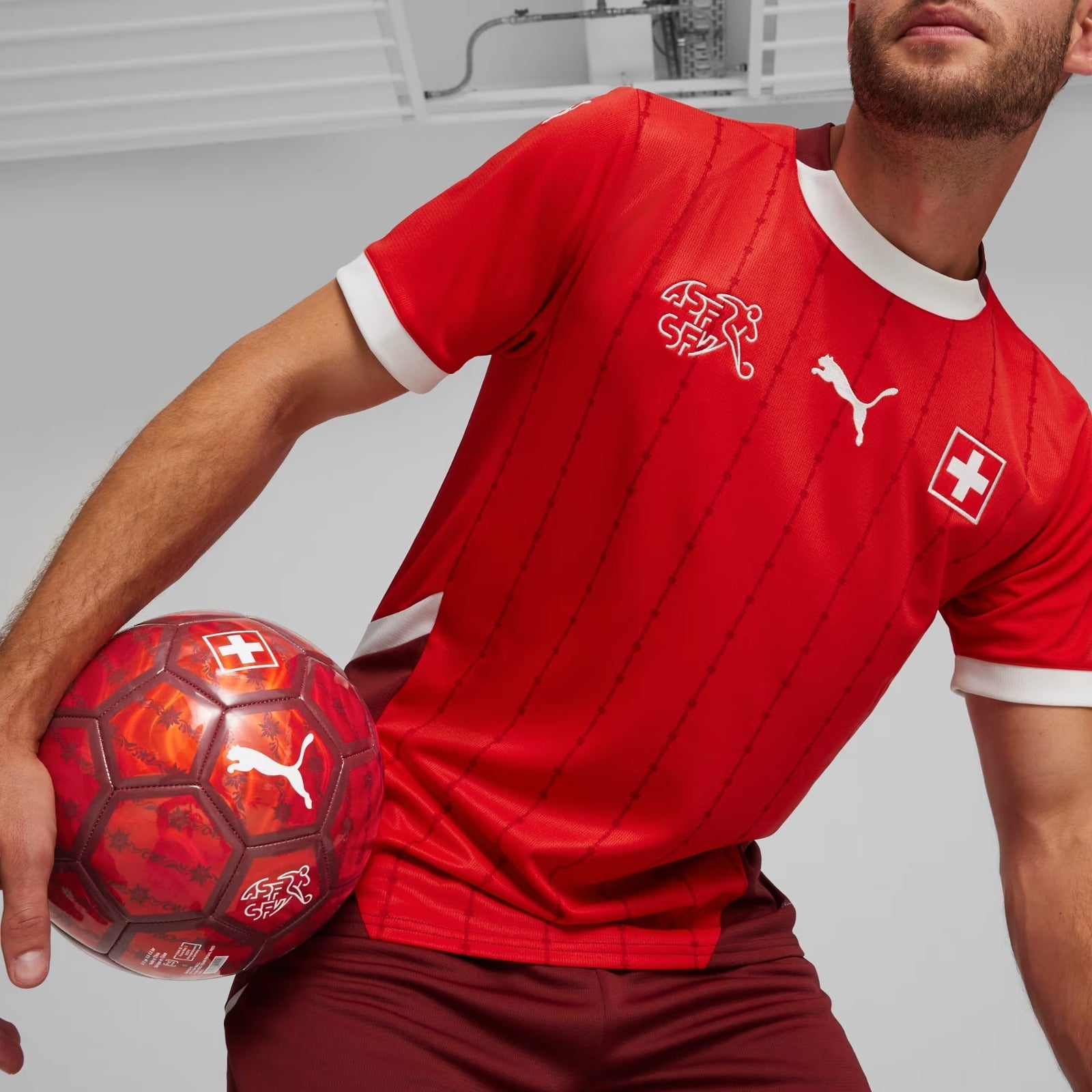 Camisola Suiça Principal 2025/26 PUMA - imagem 3