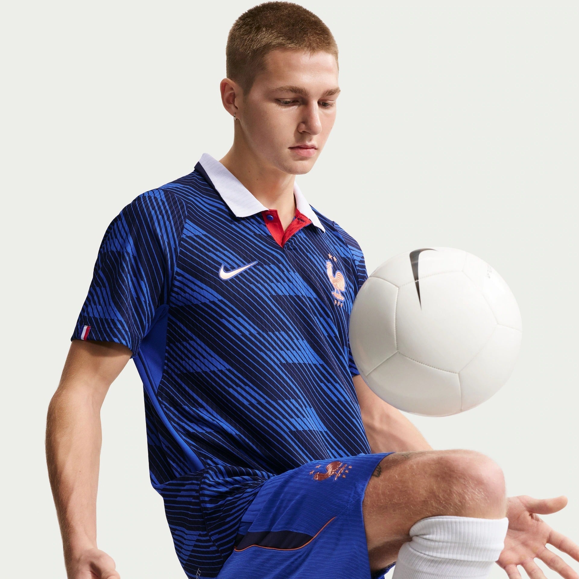 Camisola França I 2026/27 Torcedor - Copa do Mundo 2026 - imagem 3