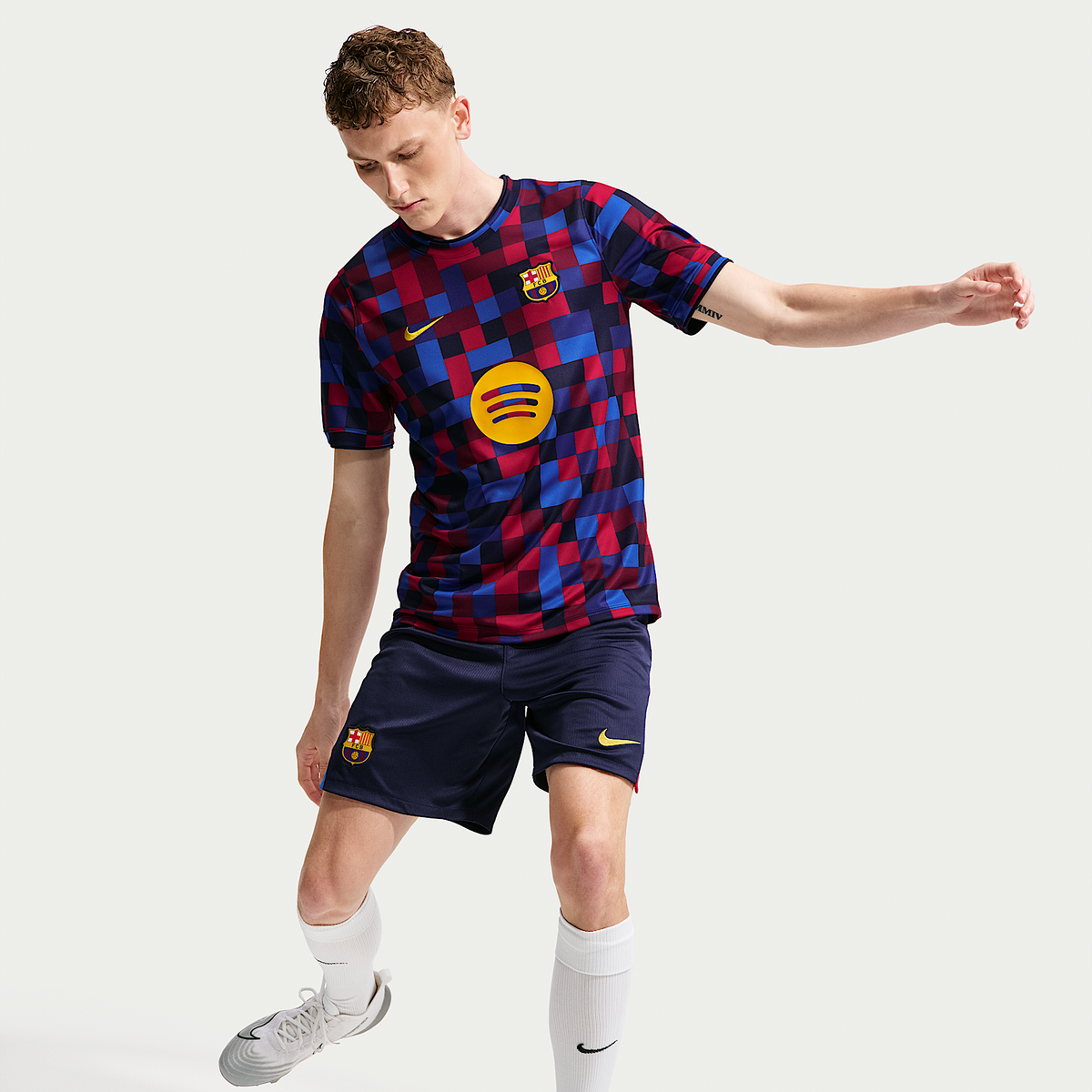 Camisola Pré-Jogo Barcelona 2026/27