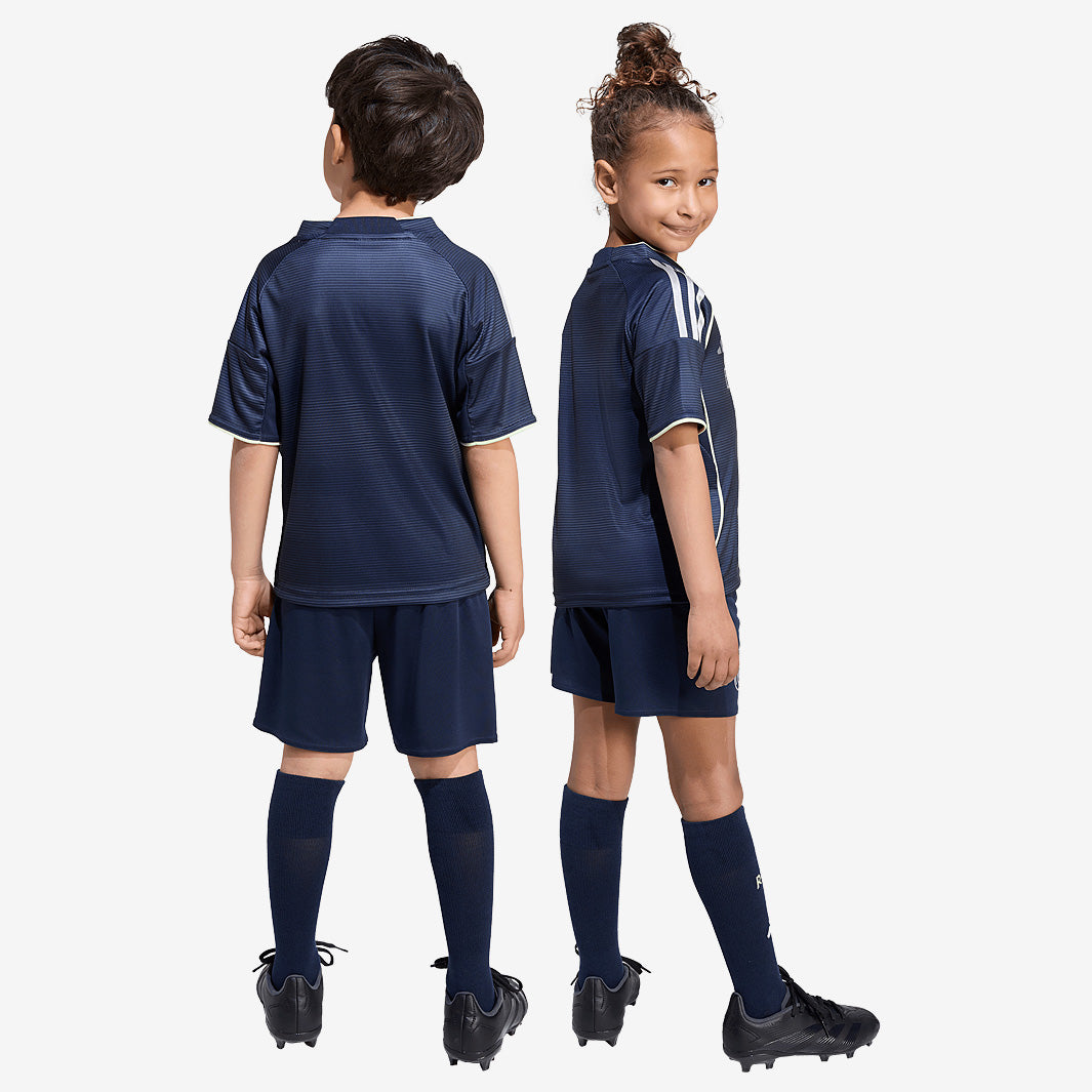 Conjunto Infantil Real Madrid Alternativo 2025/26