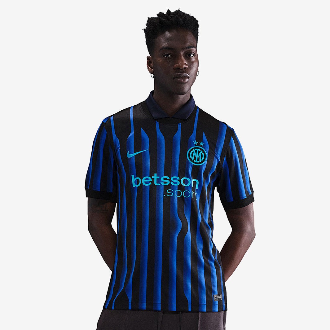 Camisola Inter de Milão Principal 2025/26