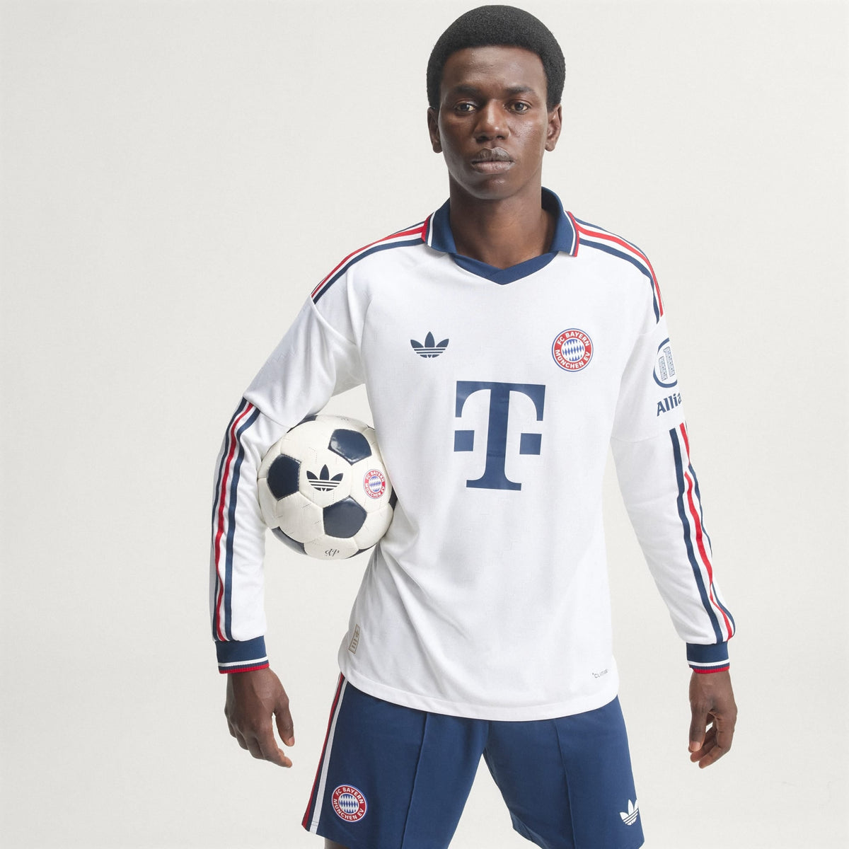 Camisola Bayern de Munique Alternativa 2026/27 – Manga Comprida Versão Jogador