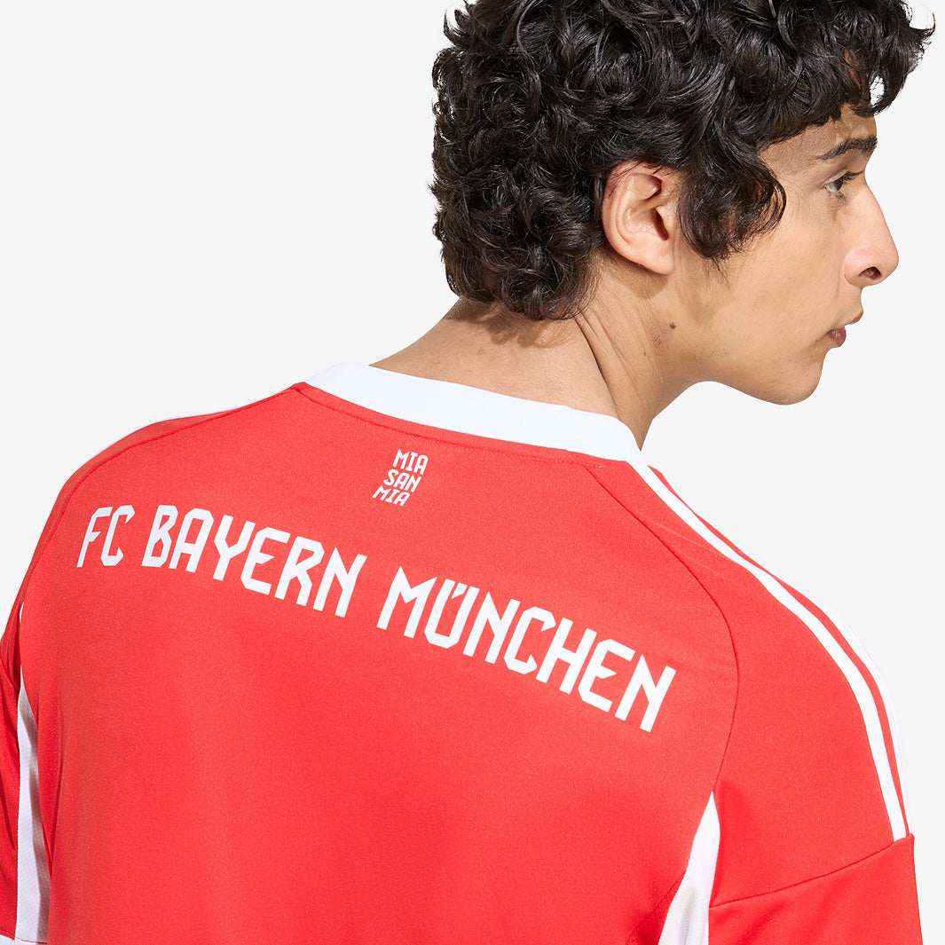 Camisola Bayern de Munique Principal 2025/26