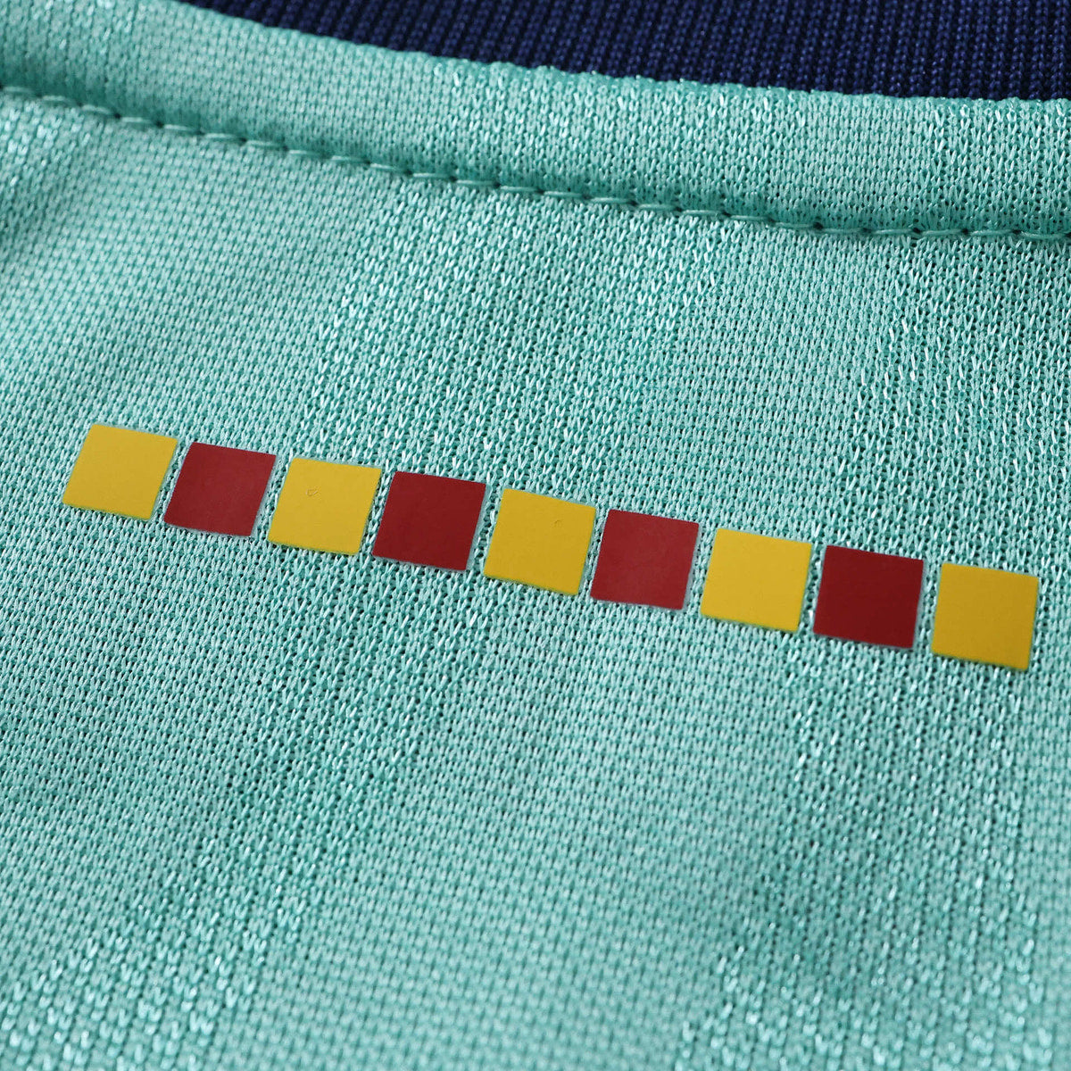 Camisola Barcelona Edição Especial Terceiro Equipamento 2026/27 – Manga Comprida
