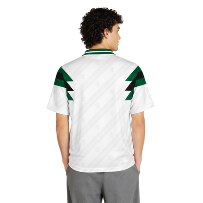 Camisola Vintage Retrô Branca e Verde Anos 90 – 2025/26